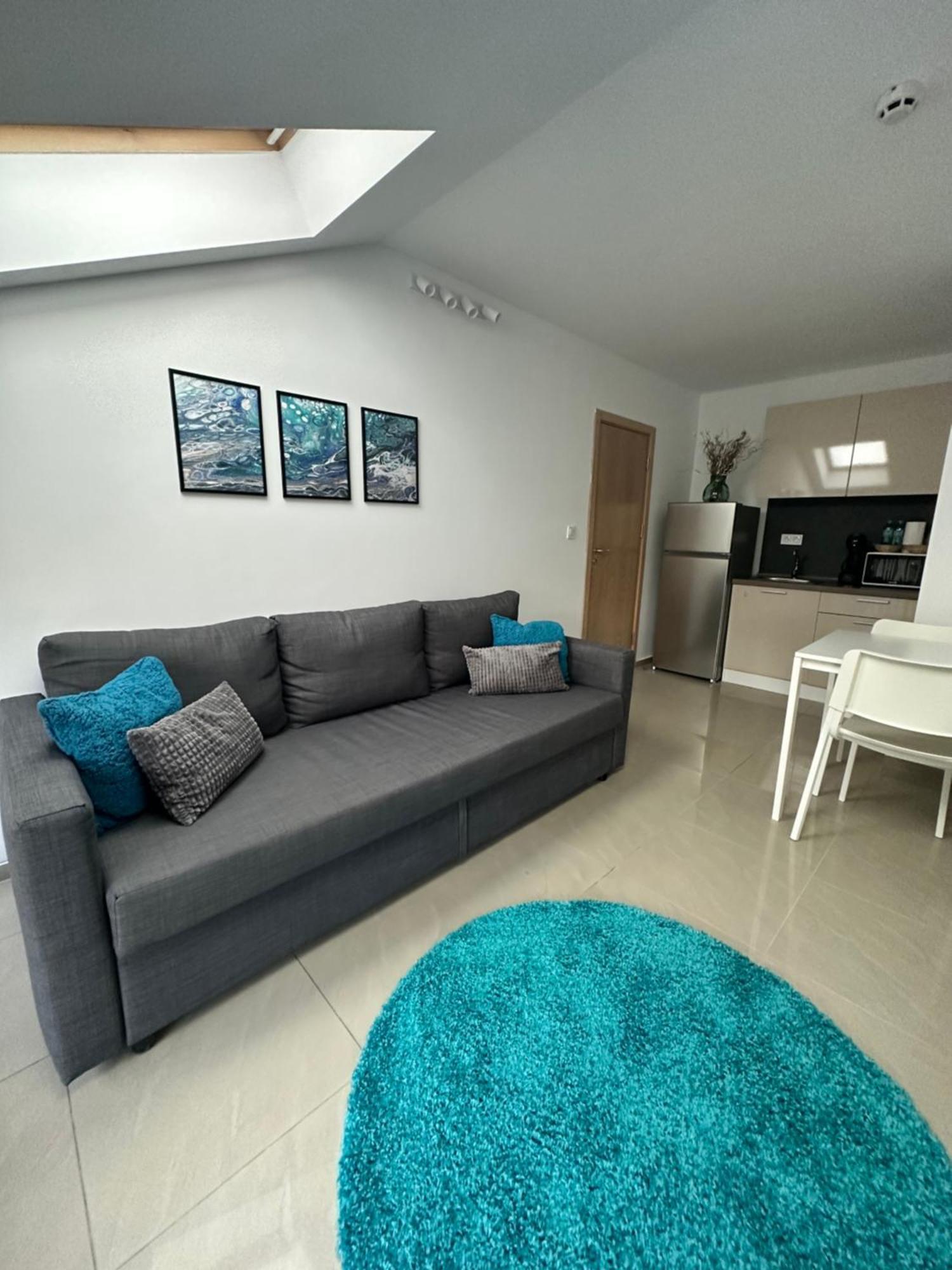 Blue Central Apartment Велико Търново Екстериор снимка